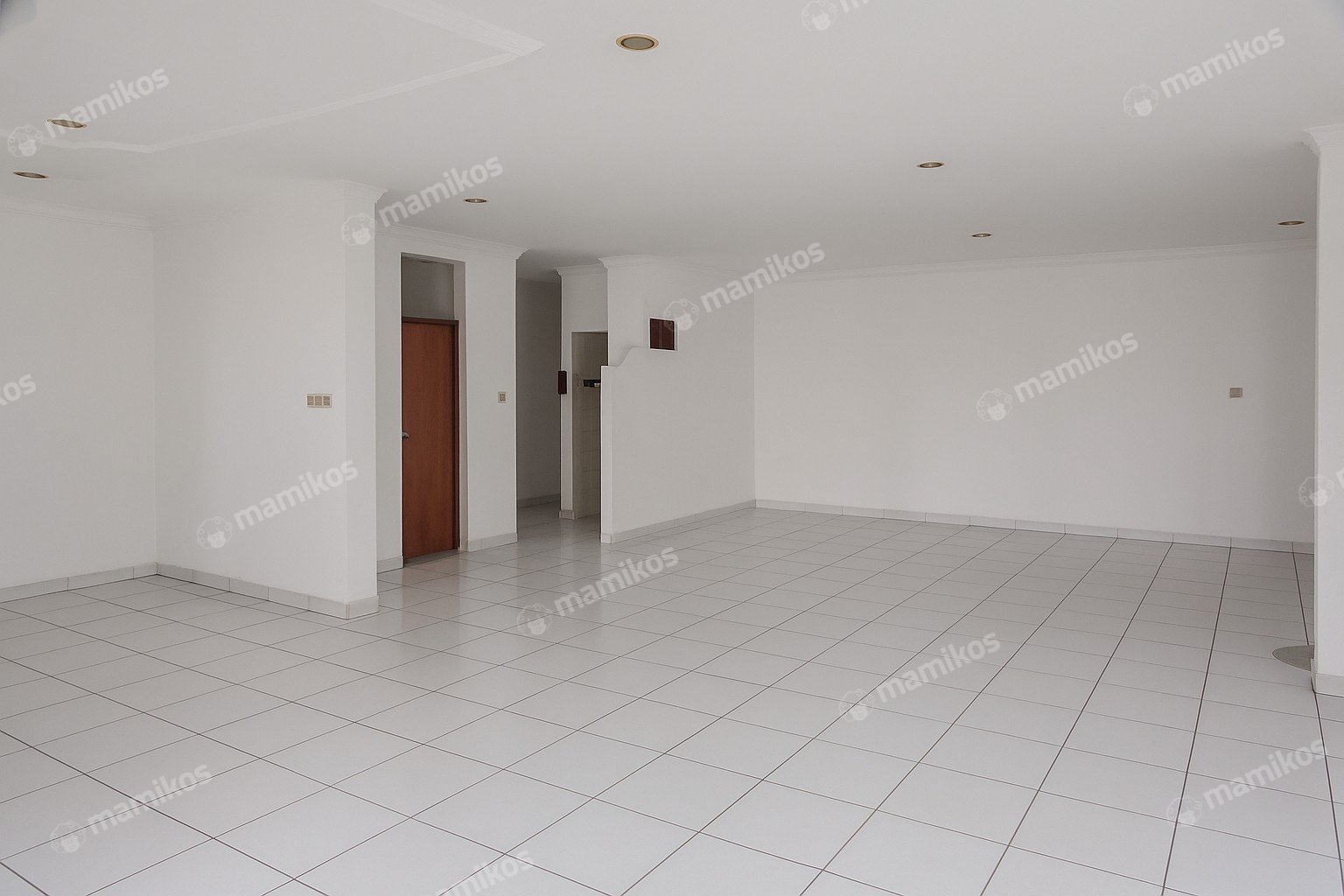 Rumah Sertifikat SHM 4 Kamar Tidur 4 Kamar Mandi Taman Ratu Jakarta Barat - Photo 5
