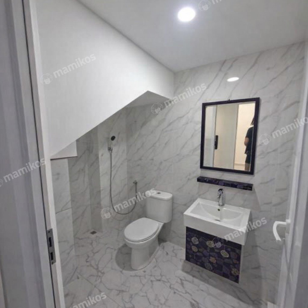 Rumah Sertifikat SHM 6 Kamar Tidur 7 Kamar Mandi Kelapa Gading Jakarta Utara - Photo 4