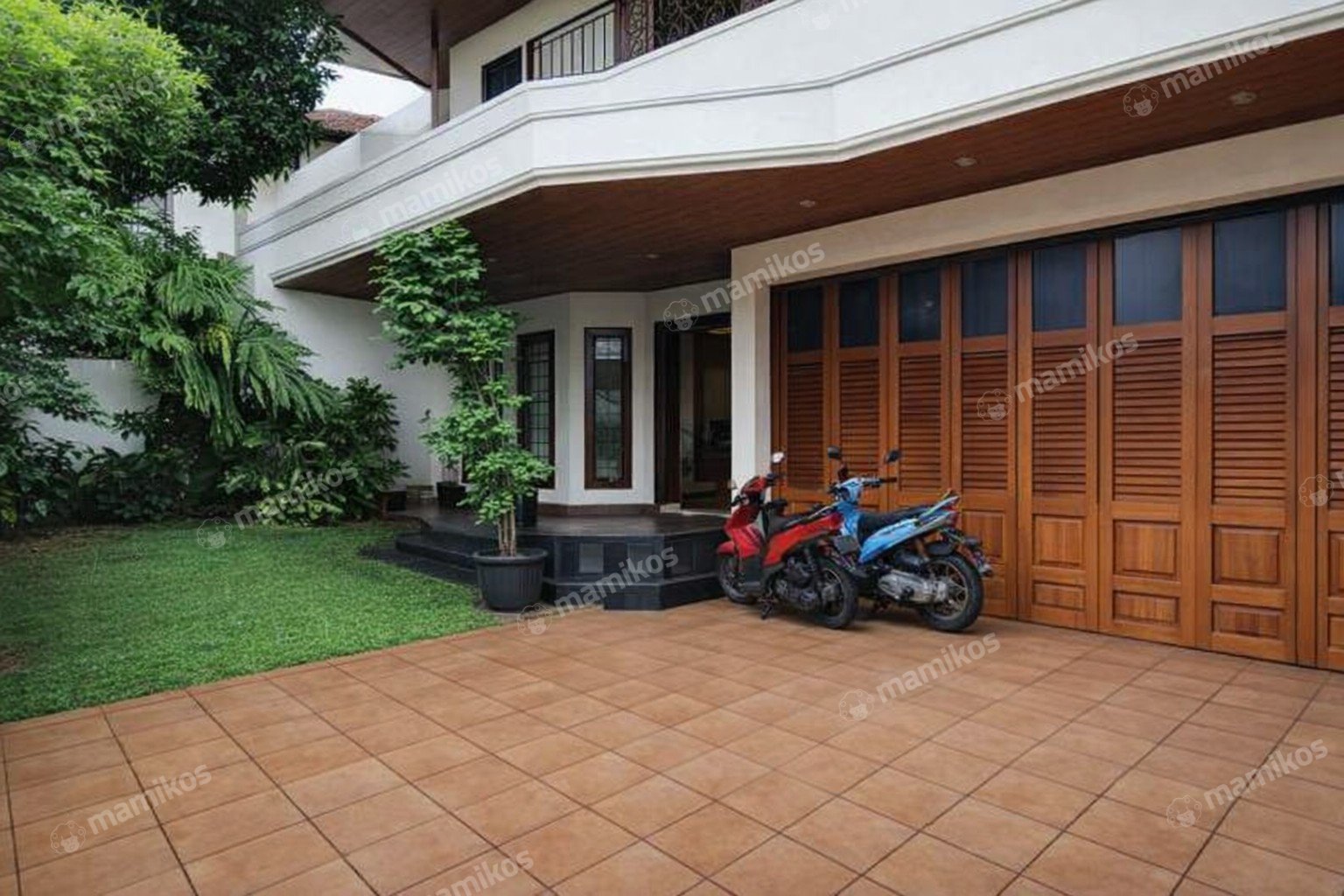 Rumah Sertifikat SHM 5 Kamar Tidur 6 Kamar Mandi Lebak Bulus Jakarta Selatan