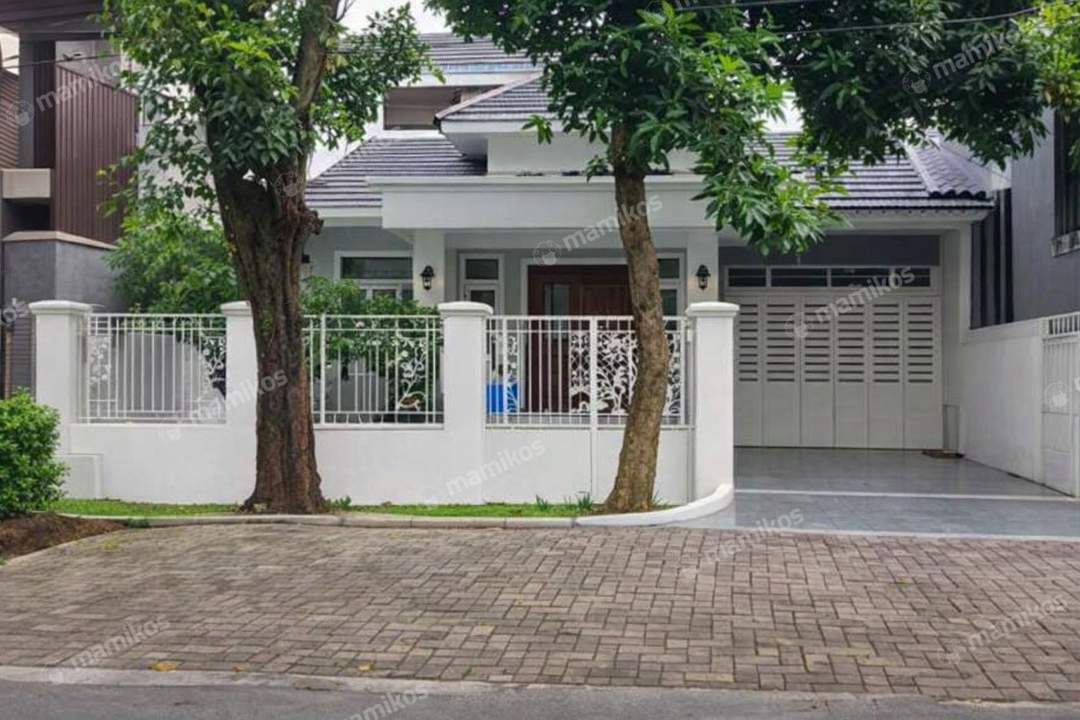 Rumah Sertifikat SHM 5 Kamar Tidur 3 Kamar Mandi Cipedak Jakarta Selatan