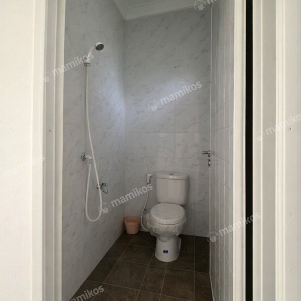 Rumah Sertifikat SHM 2 Kamar Tidur 2 Kamar Mandi Kota Wisata Jakarta Timur - Photo 4
