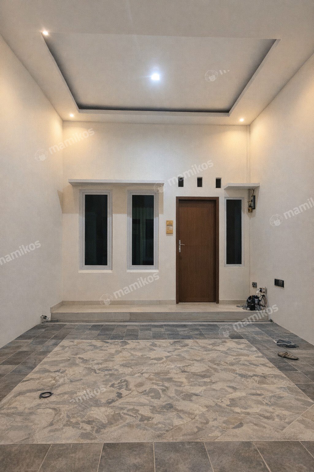 Rumah Sertifikat SHM 5 Kamar Tidur 3 Kamar Mandi Tanjung Duren Jakarta Barat - Photo 2
