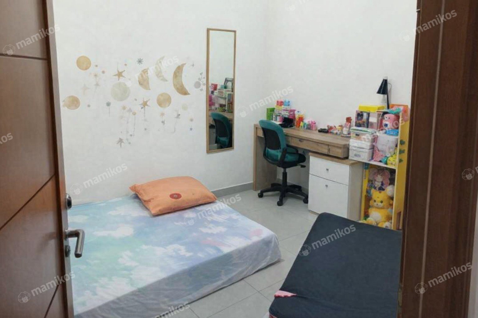 Rumah Sertifikat SHM 5 Kamar Tidur 3 Kamar Mandi Tanjung Duren Jakarta Barat - Photo 4