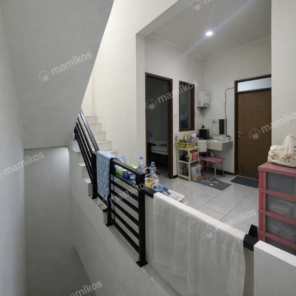 Rumah Sertifikat SHM 3 Kamar Tidur 3 Kamar Mandi Taman Ratu Jakarta Barat - Photo 5