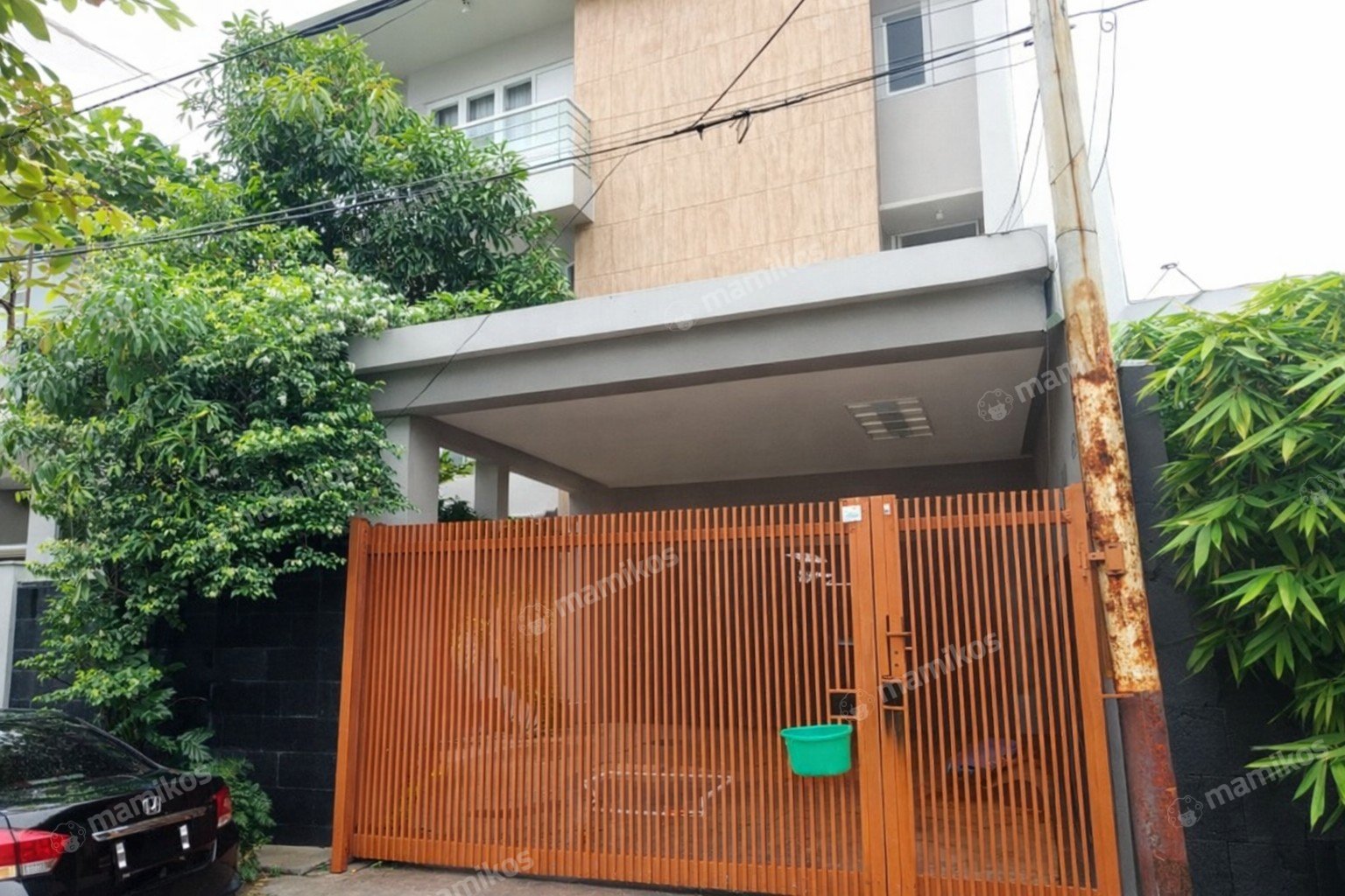 Rumah Sertifikat SHM 4 Kamar Tidur 3 Kamar Mandi Kembangan Jakarta Barat