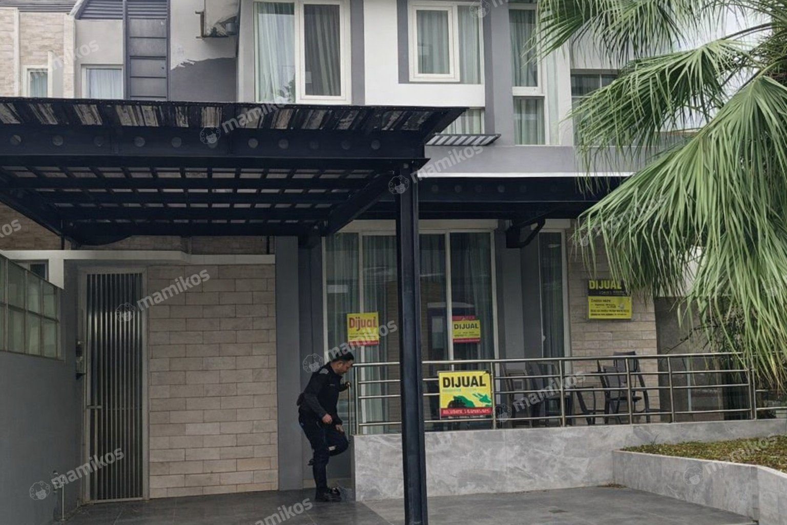 Rumah Sertifikat SHM 7 Kamar Tidur 4 Kamar Mandi Cibubur Jakarta Timur