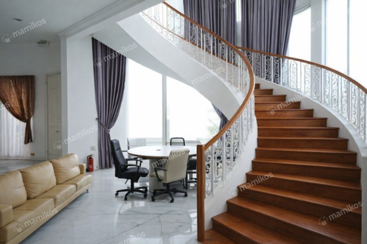 Rumah Sertifikat SHM 4 Kamar Tidur 5 Kamar Mandi Intercon Jakarta Barat - Photo 4