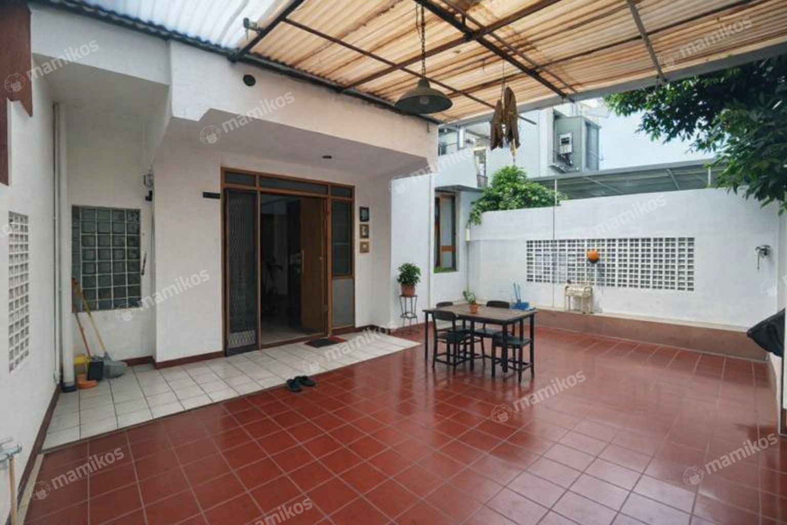 Rumah Sertifikat SHM 3 Kamar Tidur 1 Kamar Mandi Lebak Bulus Jakarta Selatan