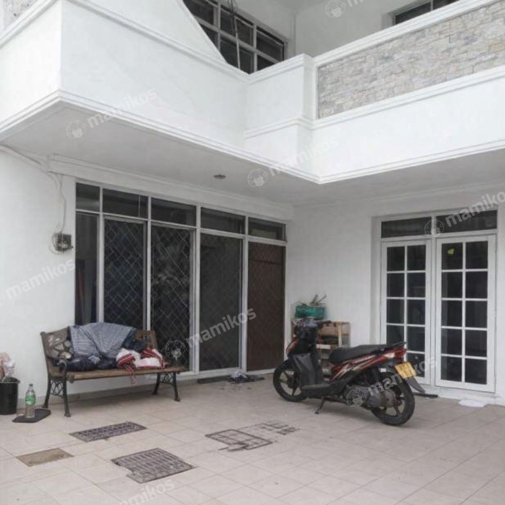 Rumah Sertifikat SHM 5 Kamar Tidur 4 Kamar Mandi Taman Ratu Jakarta Barat - Photo 2