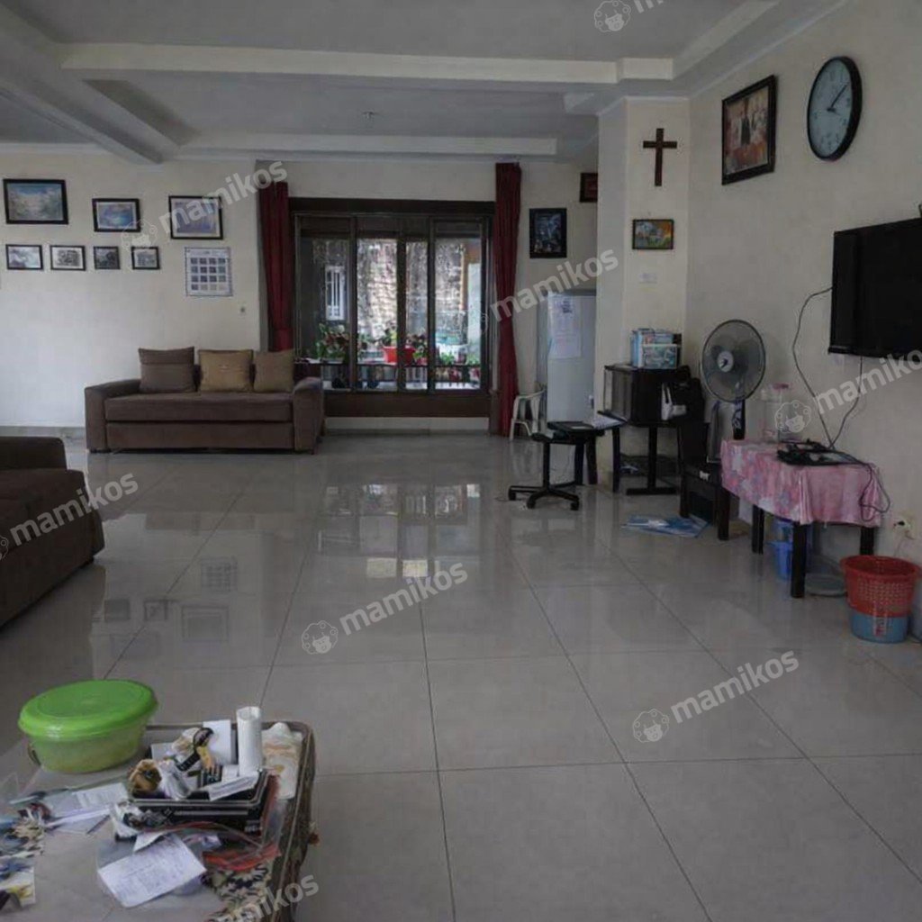 Rumah Sertifikat SHM 5 Kamar Tidur 4 Kamar Mandi Taman Ratu Jakarta Barat - Photo 5
