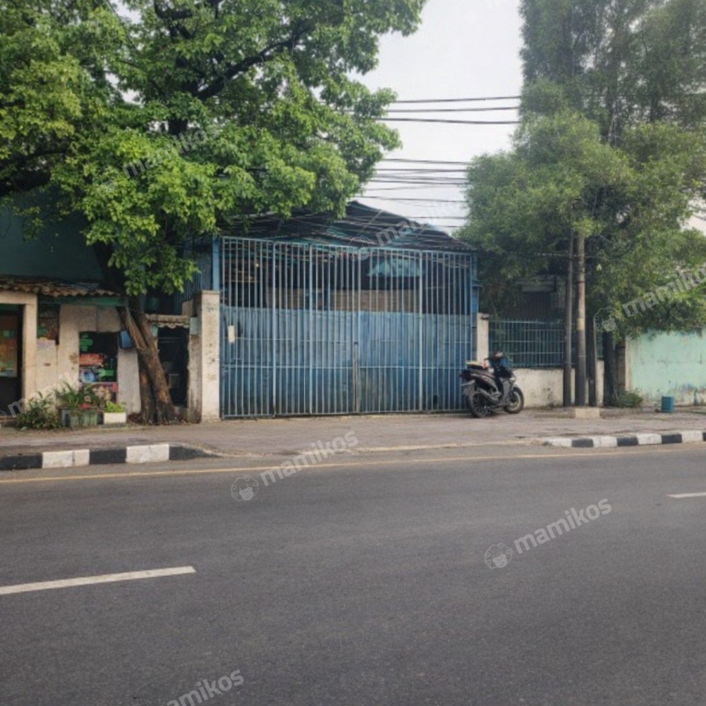 Rumah Sertifikat SHM 3 Kamar Tidur 3 Kamar Mandi Kemang Jakarta Selatan - Photo 2
