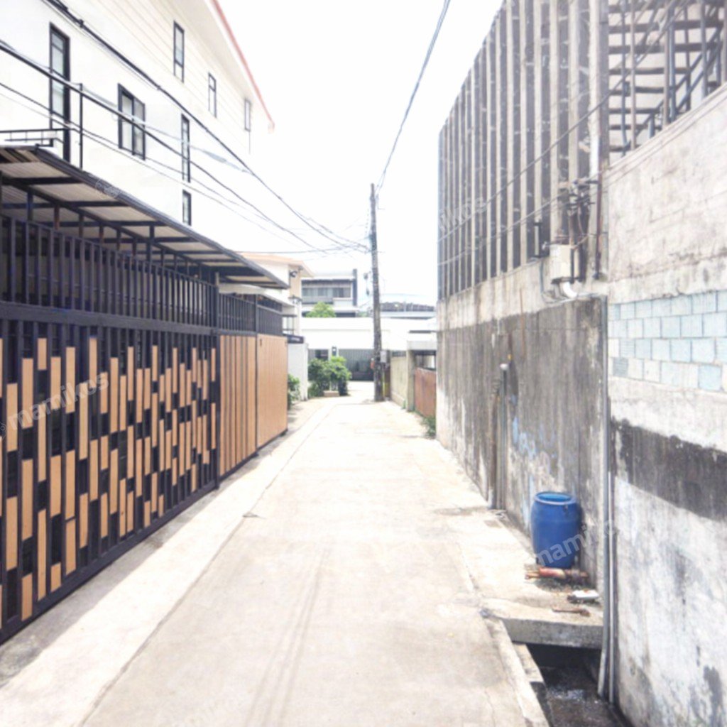 Rumah Sertifikat SHM 3 Kamar Tidur 3 Kamar Mandi Tomang Jakarta Barat - Photo 2