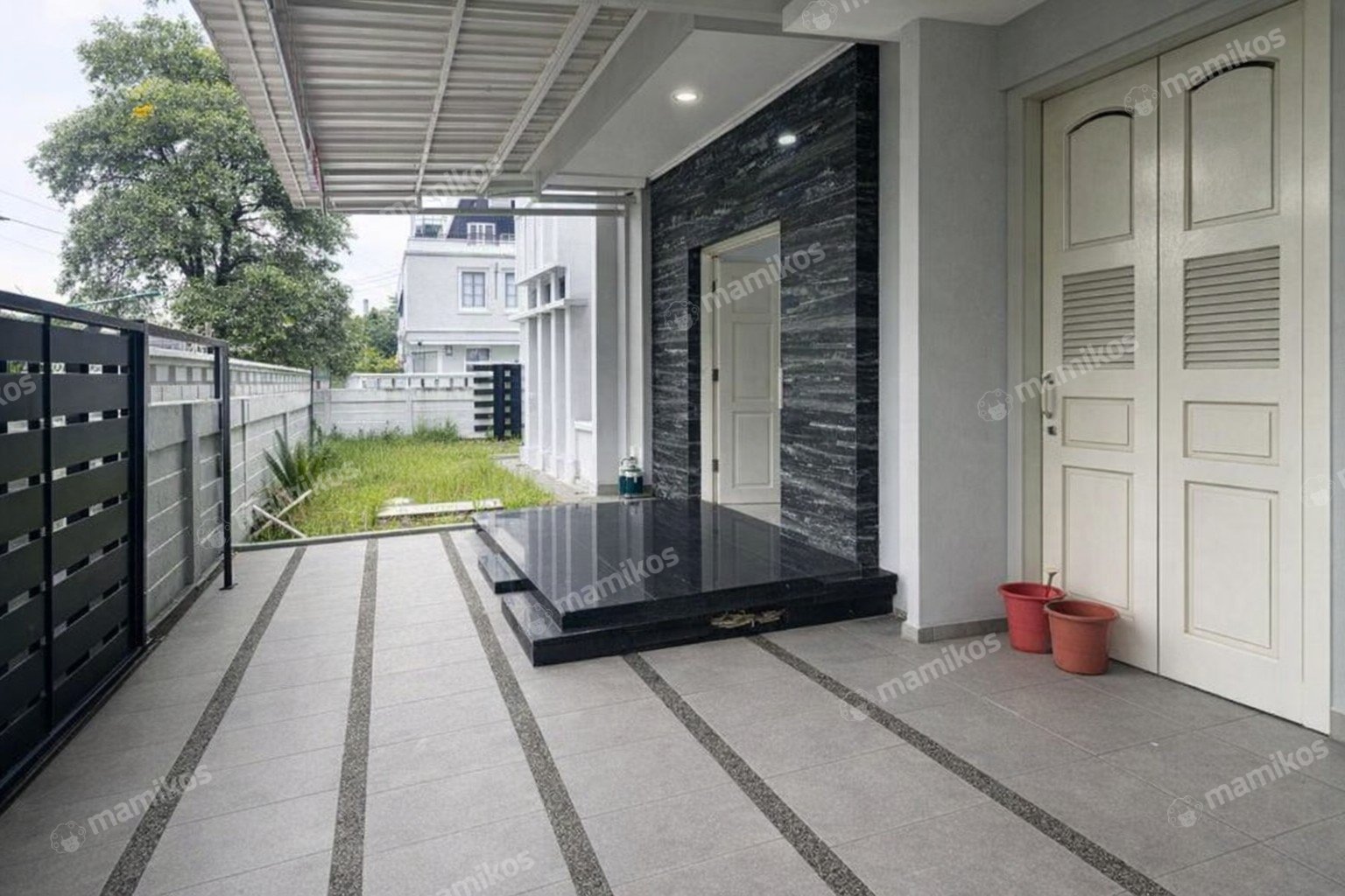 Rumah Sertifikat SHM 5 Kamar Tidur 5 Kamar Mandi Kembangan Jakarta Barat