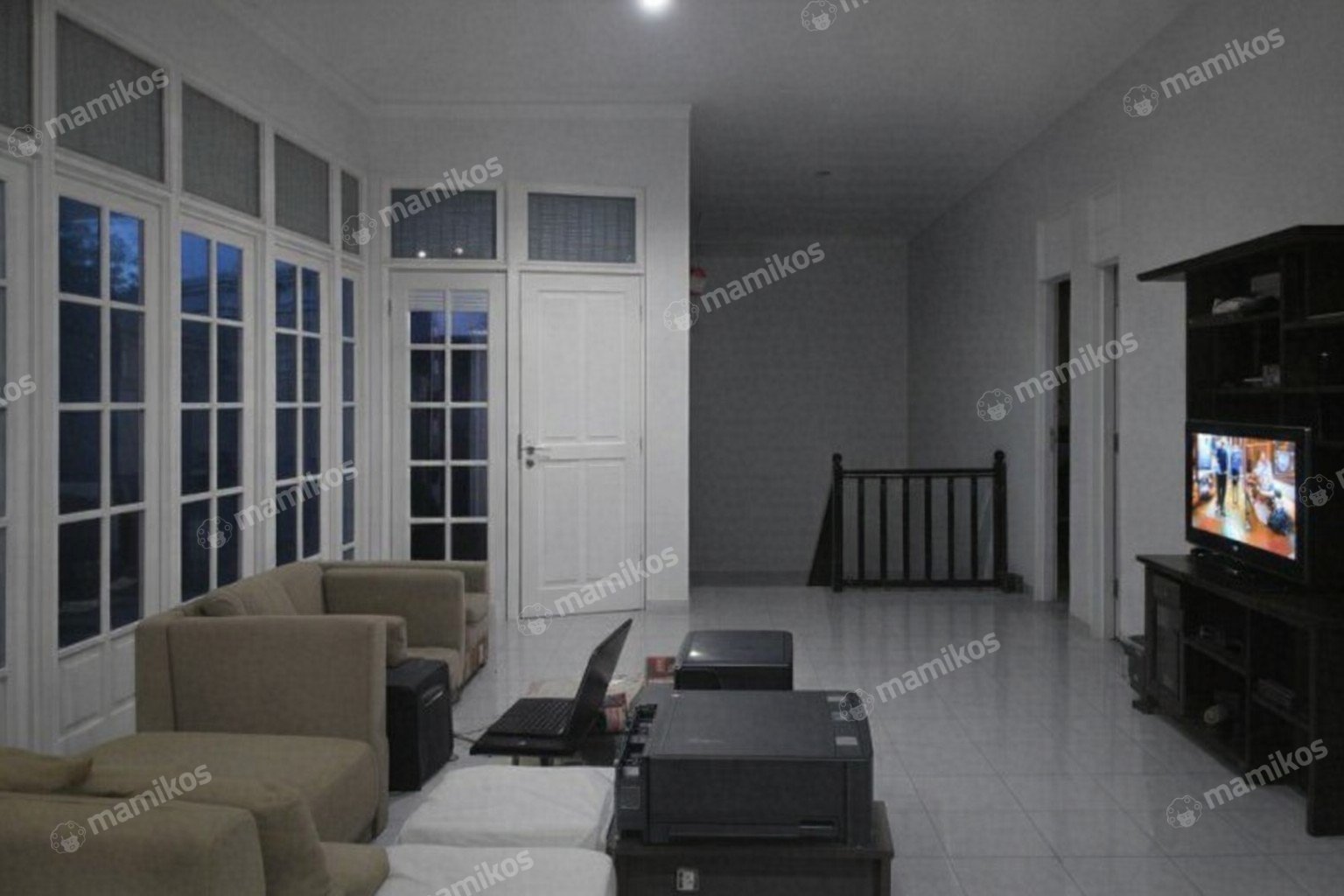 Rumah Sertifikat SHM 5 Kamar Tidur 5 Kamar Mandi Kedoya Baru Jakarta Barat - Photo 4