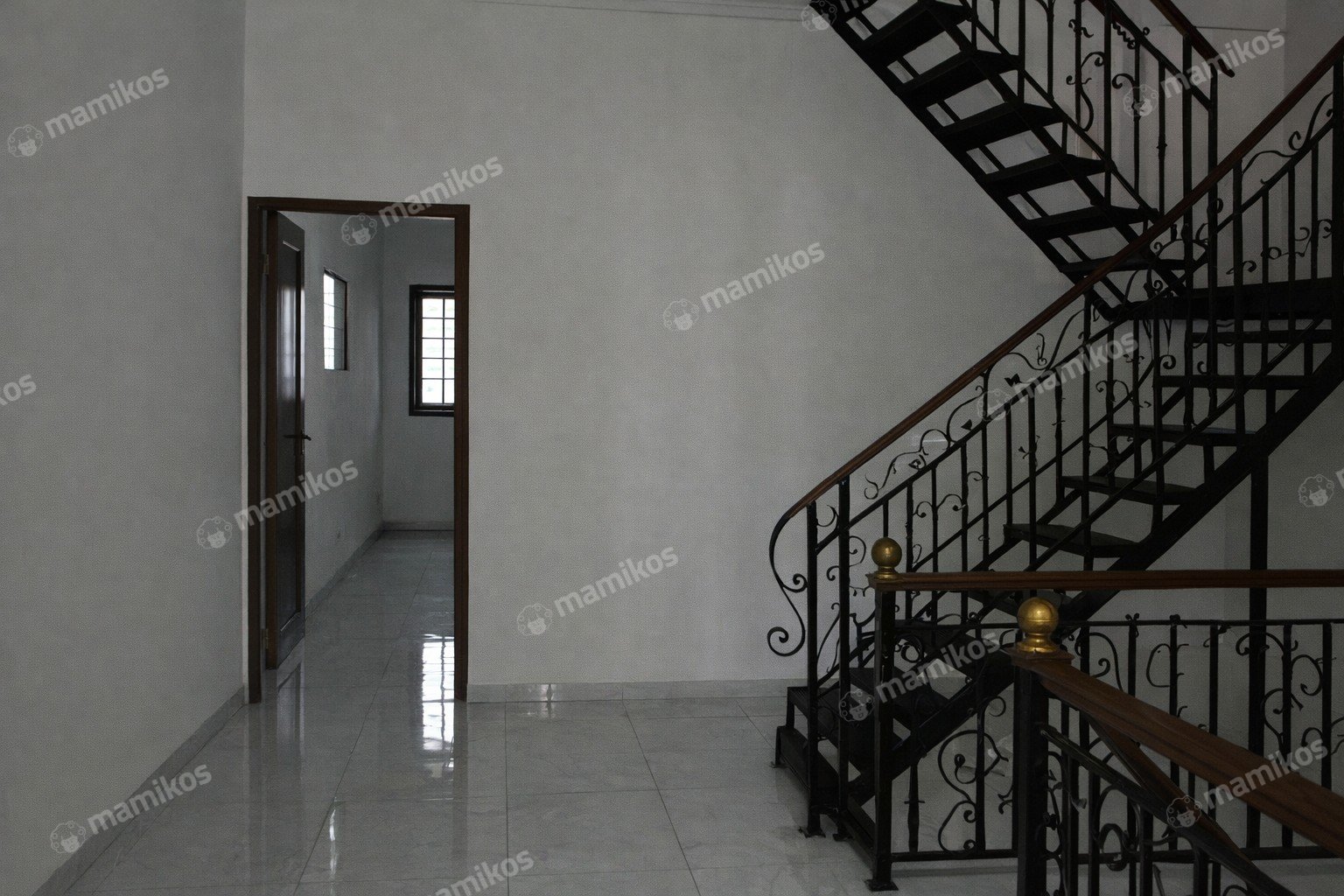 Rumah Sertifikat SHM 3 Kamar Tidur 3 Kamar Mandi Sunter Jakarta Utara - Photo 4