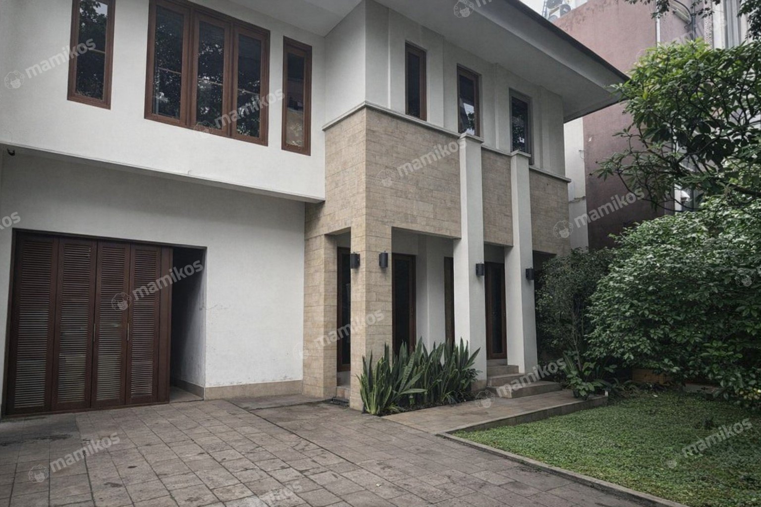 Rumah Sertifikat SHM 4 Kamar Tidur 3 Kamar Mandi Kebayoran Baru Jakarta Selatan