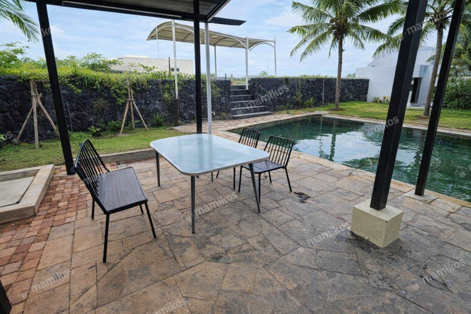 Rumah Sertifikat HGB 4 Kamar Tidur 4 Kamar Mandi Pantai Mutiara Jakarta Utara - Photo 2