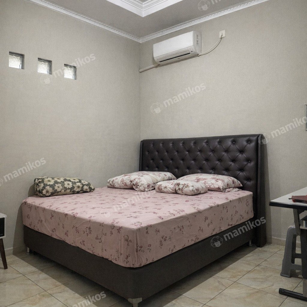 Rumah Sertifikat SHM 4 Kamar Tidur 2 Kamar Mandi Cakung Jakarta Timur - Photo 5
