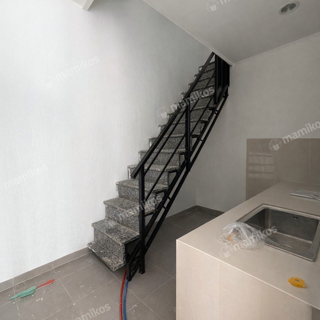 Rumah Sertifikat SHM 3 Kamar Tidur 3 Kamar Mandi Pantai Indah Kapuk Jakarta Utara - Photo 3