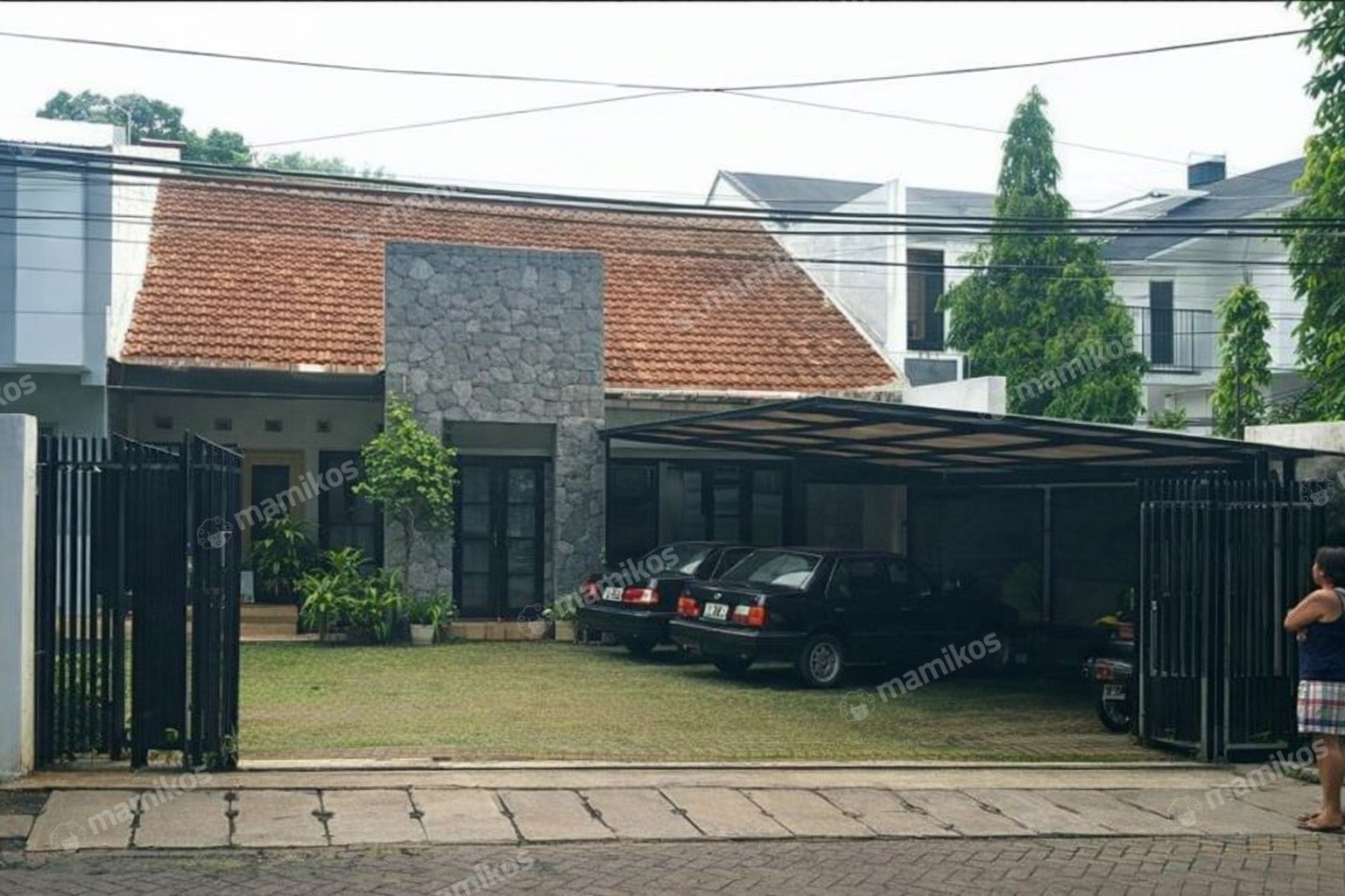 Rumah Sertifikat SHM 5 Kamar Tidur 2 Kamar Mandi Prapanca Jakarta Selatan