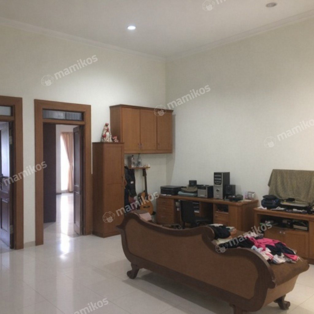 Rumah Sertifikat SHM 4 Kamar Tidur 3 Kamar Mandi Cengkareng Jakarta Barat - Photo 2