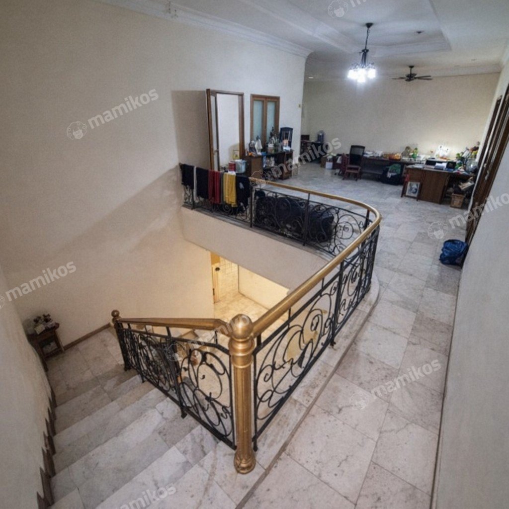 Rumah Sertifikat SHM 5 Kamar Tidur 5 Kamar Mandi Pantai Indah Kapuk Jakarta Utara - Photo 2