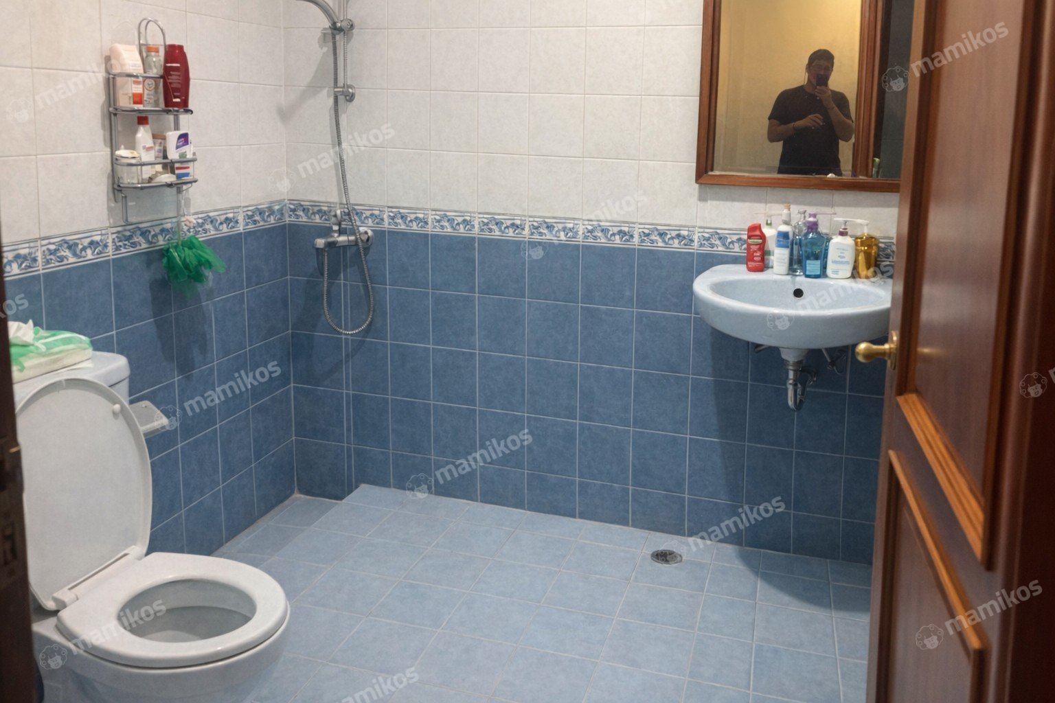Rumah Sertifikat SHM 4 Kamar Tidur 4 Kamar Mandi Taman Surya Jakarta Barat - Photo 3