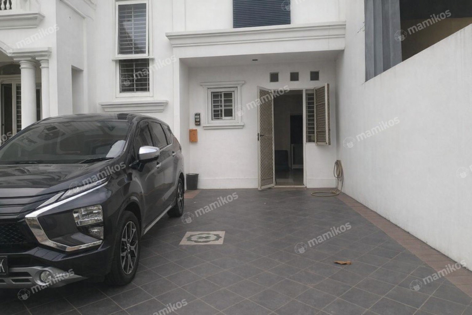 Rumah Sertifikat SHM 10 Kamar Tidur 9 Kamar Mandi patra kuningan Jakarta Selatan