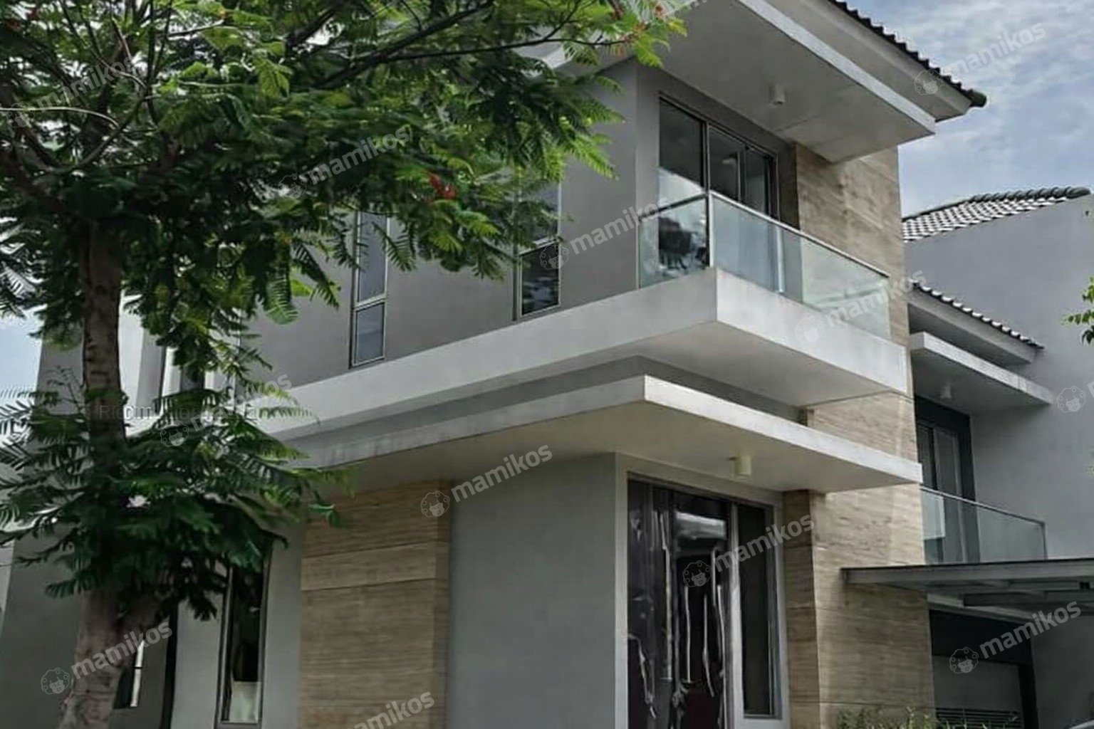Rumah 4 Kamar Tidur 4 Kamar Mandi 2 Lantai Golf Island Jakarta Utara