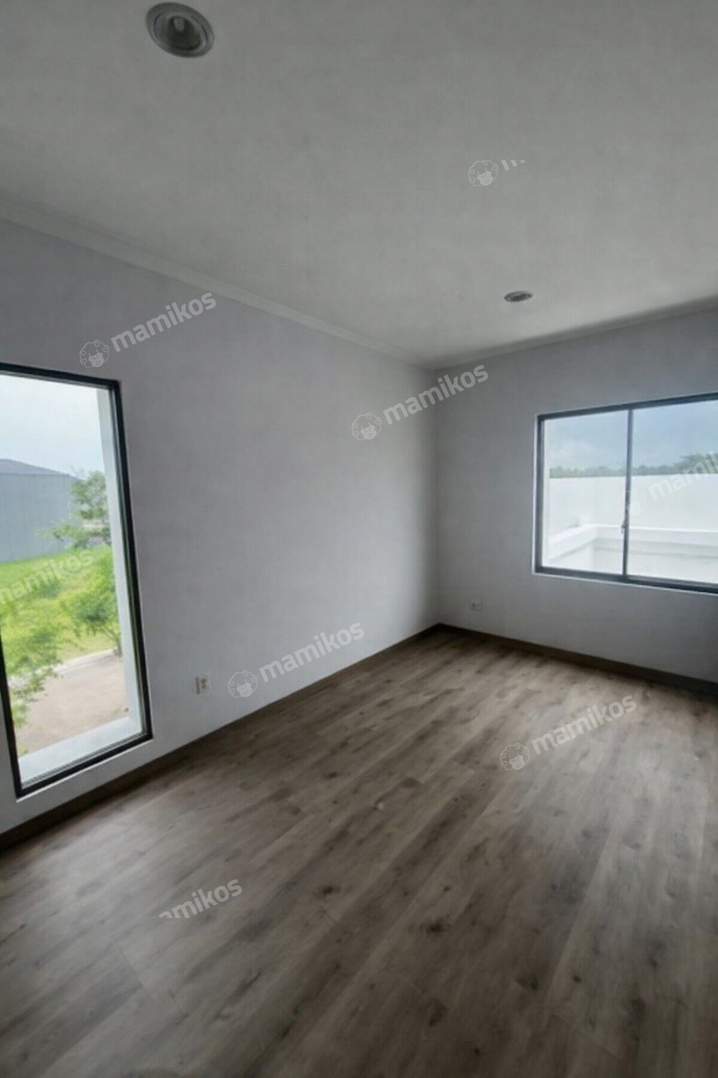 Rumah 4 Kamar Tidur 4 Kamar Mandi 2 Lantai Golf Island Jakarta Utara - Photo 2