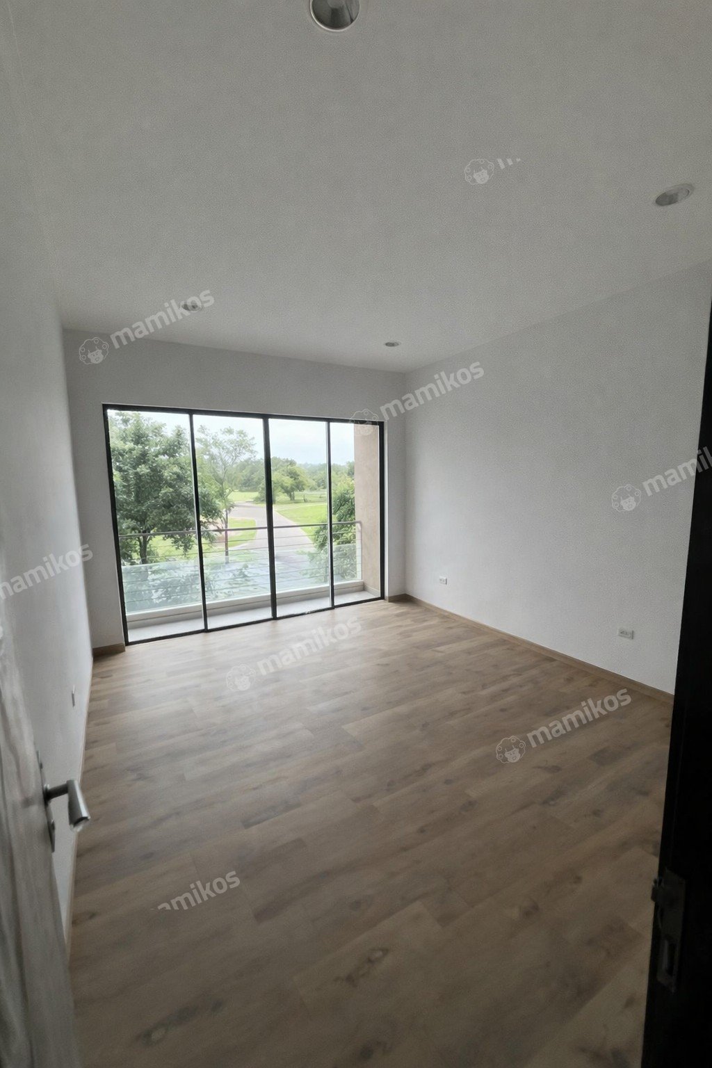 Rumah 4 Kamar Tidur 4 Kamar Mandi 2 Lantai Golf Island Jakarta Utara - Photo 4