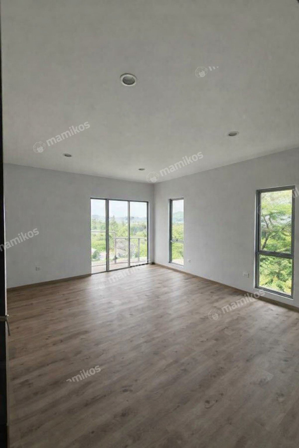 Rumah 4 Kamar Tidur 4 Kamar Mandi 2 Lantai Golf Island Jakarta Utara - Photo 5