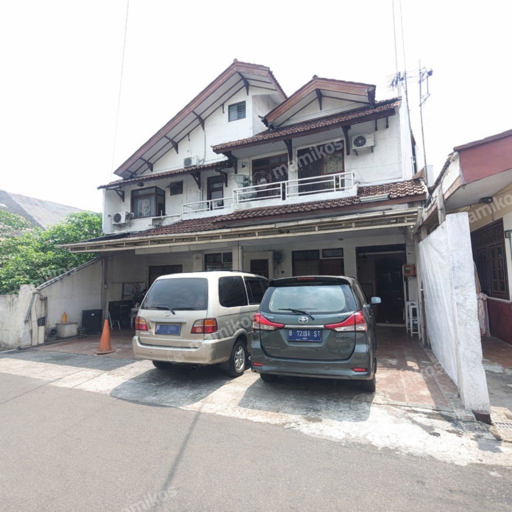 Rumah Sertifikat SHM 5 Kamar Tidur 5 Kamar Mandi Manggarai Jakarta Selatan - Photo 2
