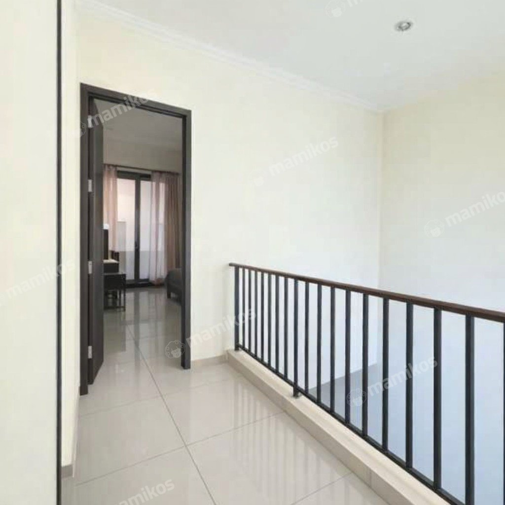 Rumah Sertifikat SHM 4 Kamar Tidur 3 Kamar Mandi Jakarta Garden City Jakarta Timur - Photo 4