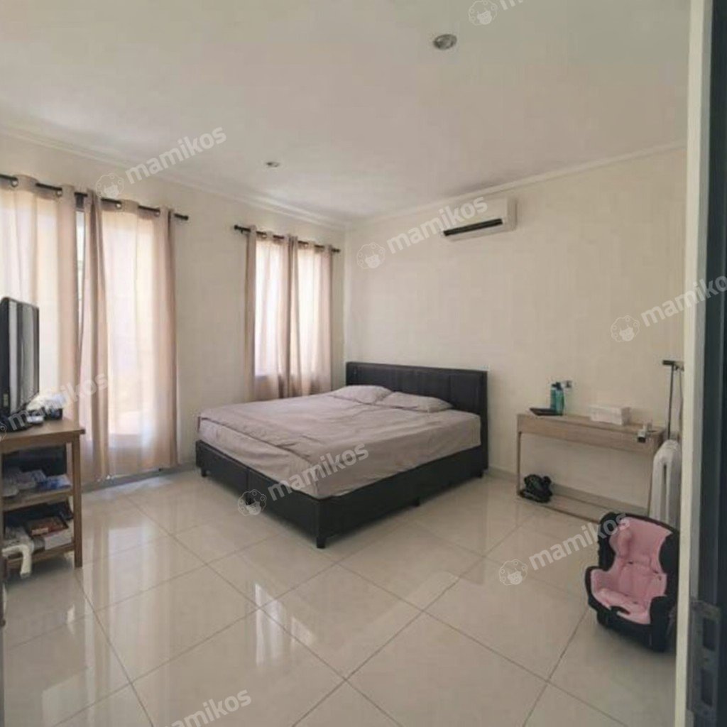 Rumah Sertifikat SHM 4 Kamar Tidur 3 Kamar Mandi Jakarta Garden City Jakarta Timur - Photo 5