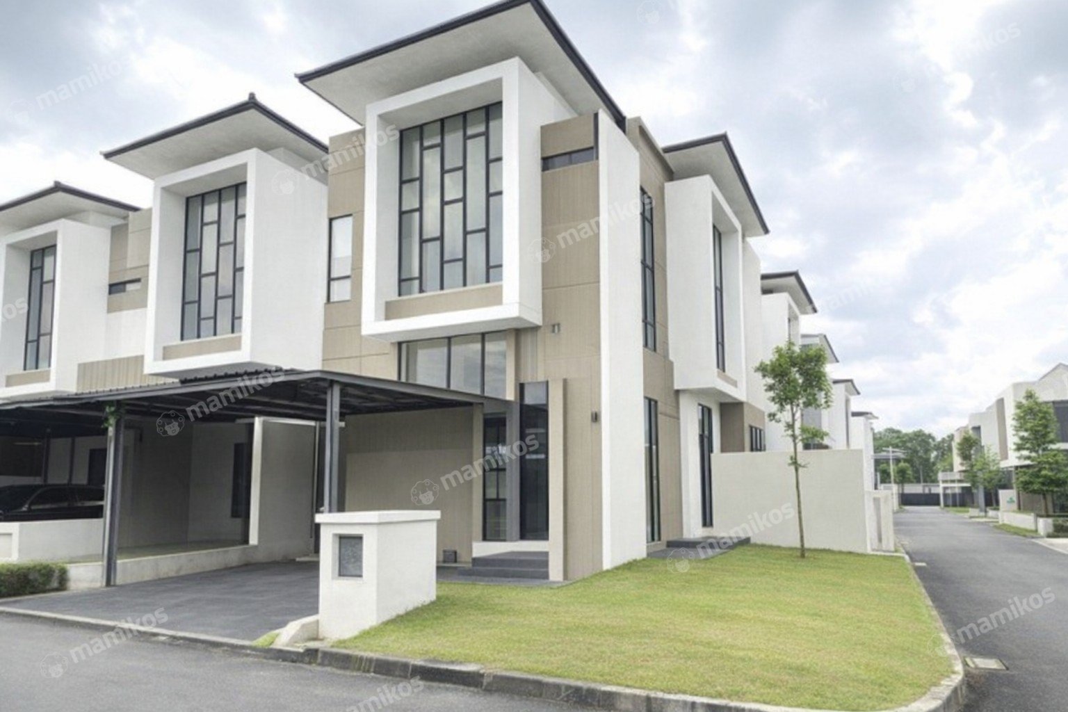 Rumah Sertifikat HGB 4 Kamar Tidur 4 Kamar Mandi Jakarta Garden City Jakarta Timur