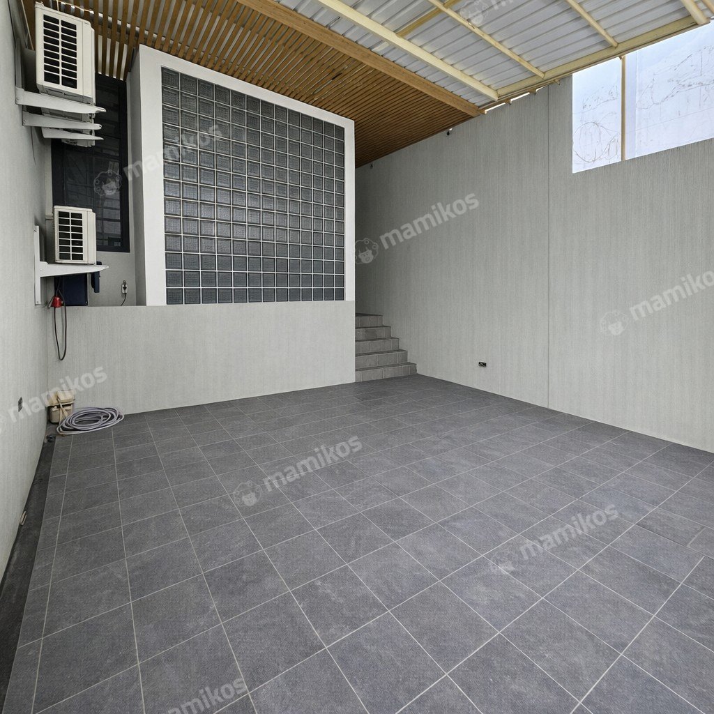 Rumah Sertifikat SHM 4 Kamar Tidur 4 Kamar Mandi Intercon Jakarta Barat - Photo 3
