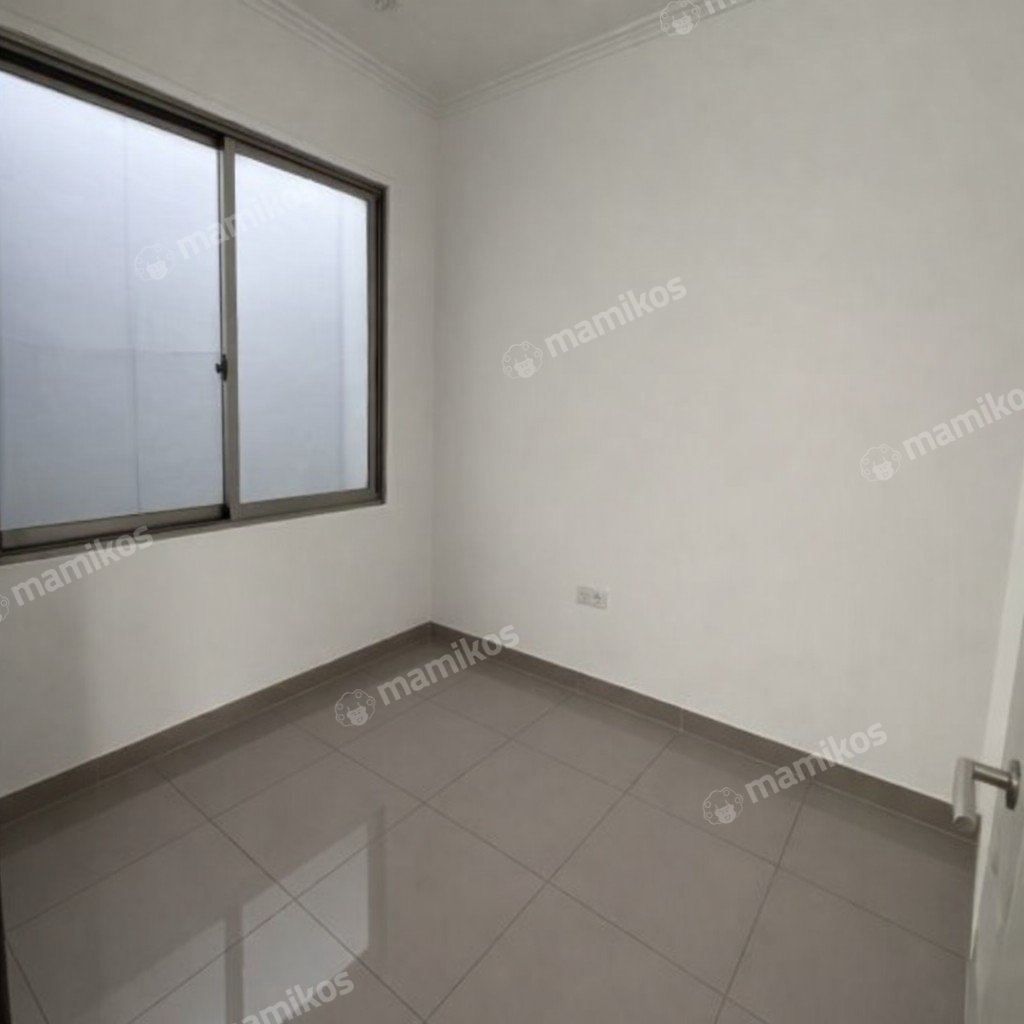 Rumah Sertifikat SHM 2 Kamar Tidur 2 Kamar Mandi Pantai Indah Kapuk 2 Jakarta Utara - Photo 2