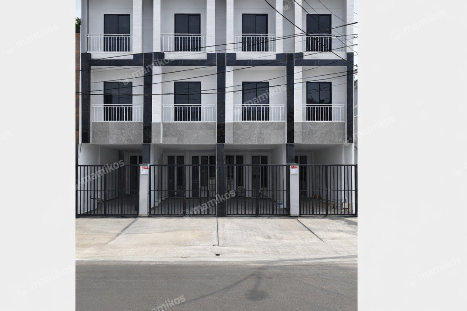 Rumah Sertifikat SHM 5 Kamar Tidur 4 Kamar Mandi Tanjung Duren Jakarta Barat
