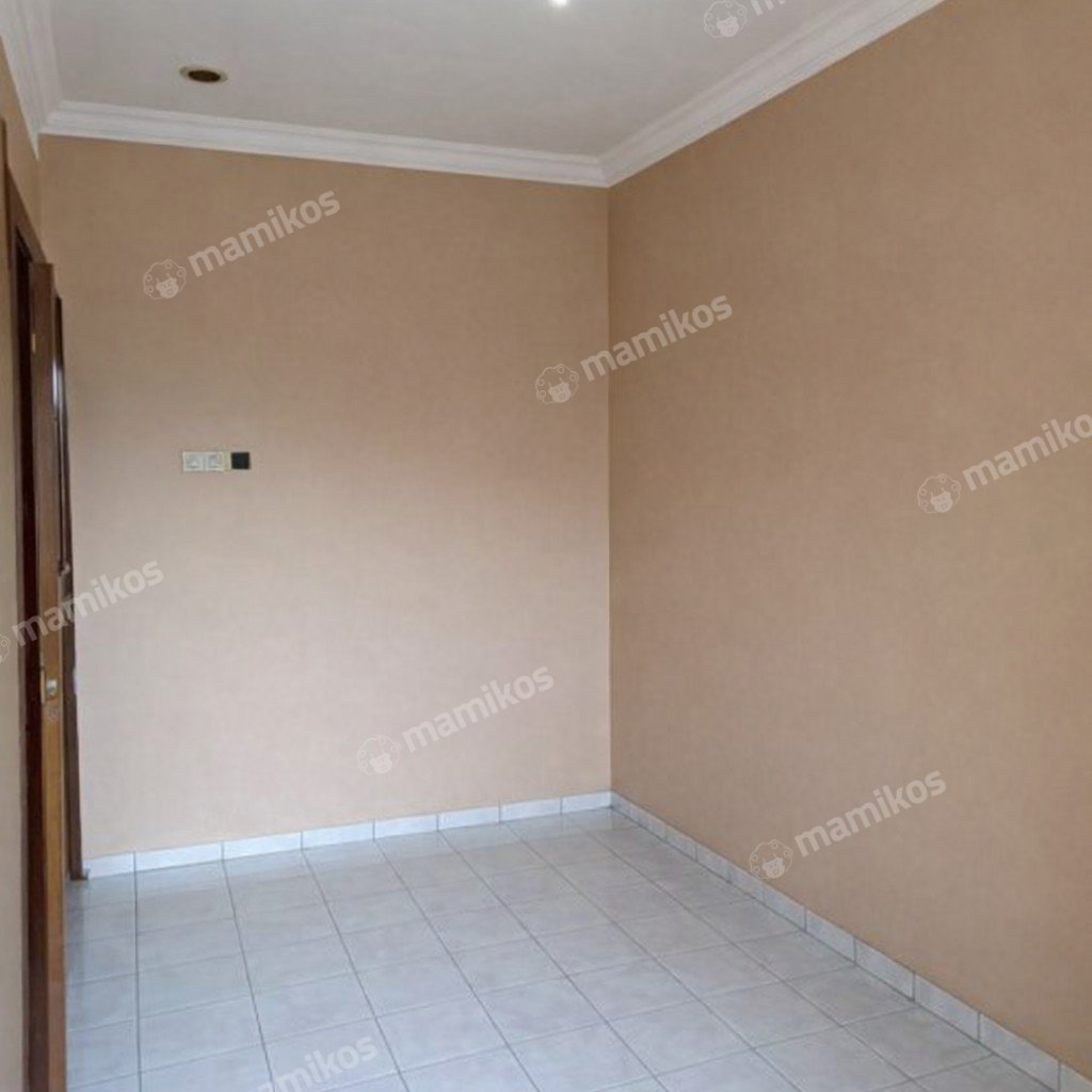 Rumah Sertifikat SHM 3 Kamar Tidur 2 Kamar Mandi Utan Kayu Jakarta Timur - Photo 4