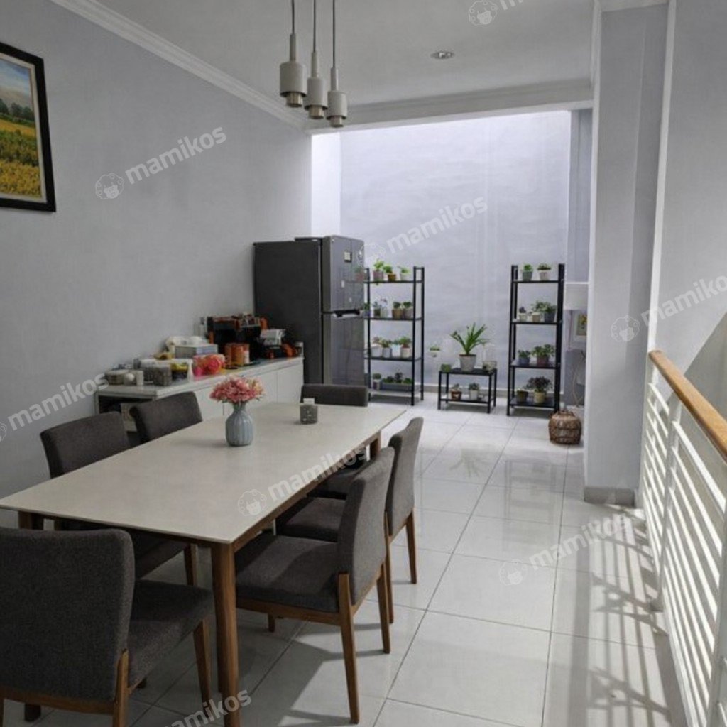 Rumah Sertifikat SHM 4 Kamar Tidur 4 Kamar Mandi Kelapa Gading Jakarta Utara - Photo 2