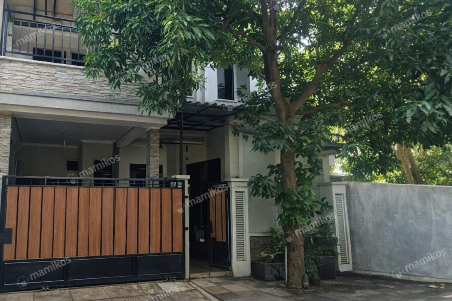 Rumah Sertifikat SHM 4 Kamar Tidur 2 Kamar Mandi Cakung Jakarta Timur