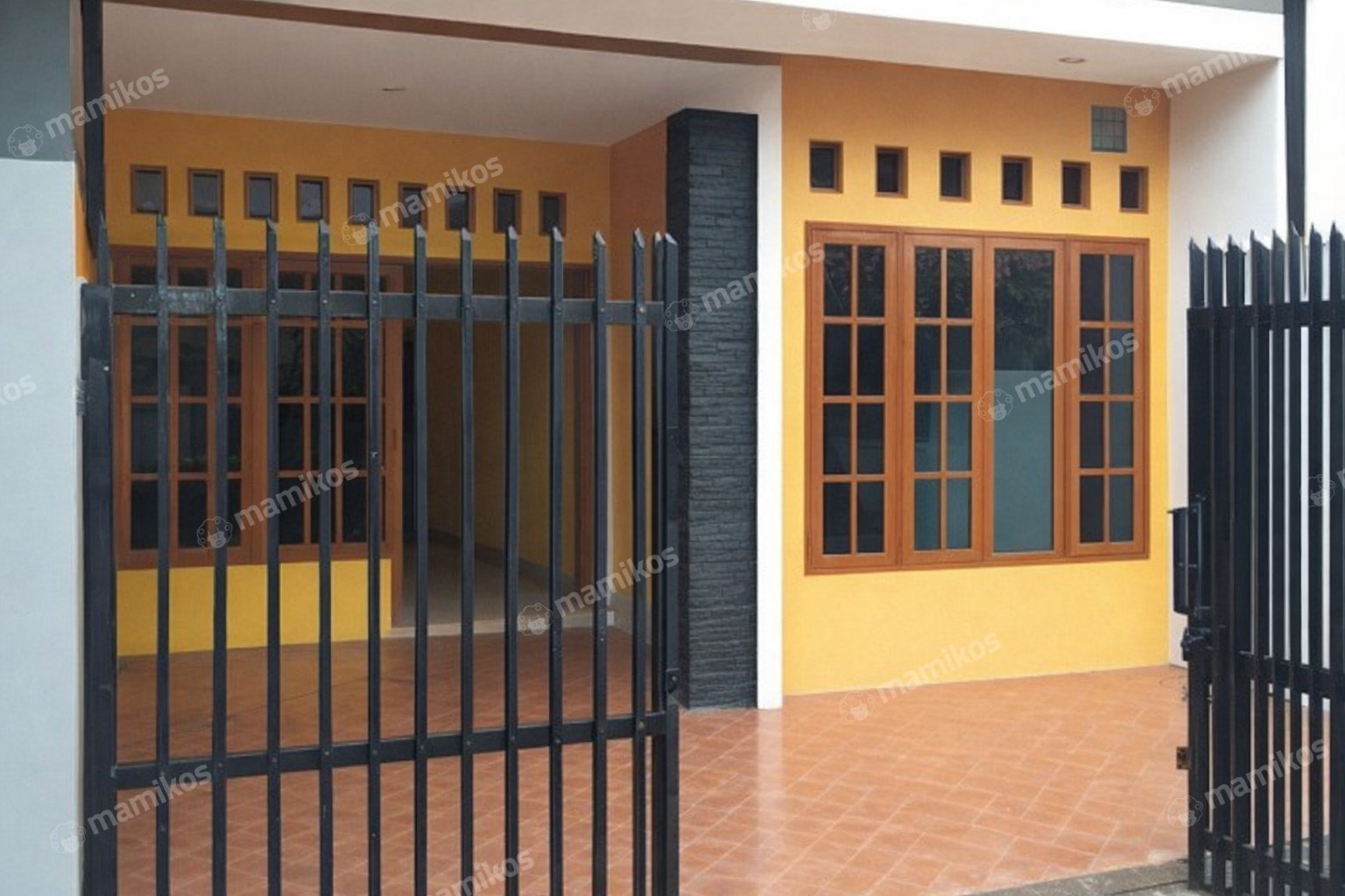 Rumah 4 Kamar Tidur 2 Kamar Mandi 2 Lantai Tebet Jakarta Selatan - Photo 2
