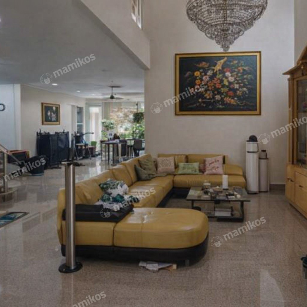 Rumah Sertifikat SHM 4 Kamar Tidur 4 Kamar Mandi Intercon Jakarta Barat - Photo 2