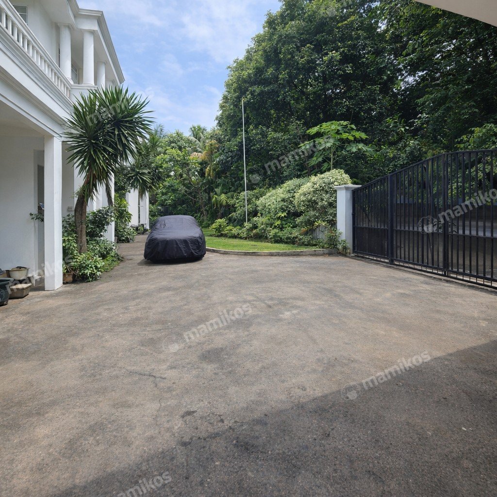 Rumah Sertifikat SHM 6 Kamar Tidur 6 Kamar Mandi Kebayoran Baru Jakarta Selatan - Photo 3
