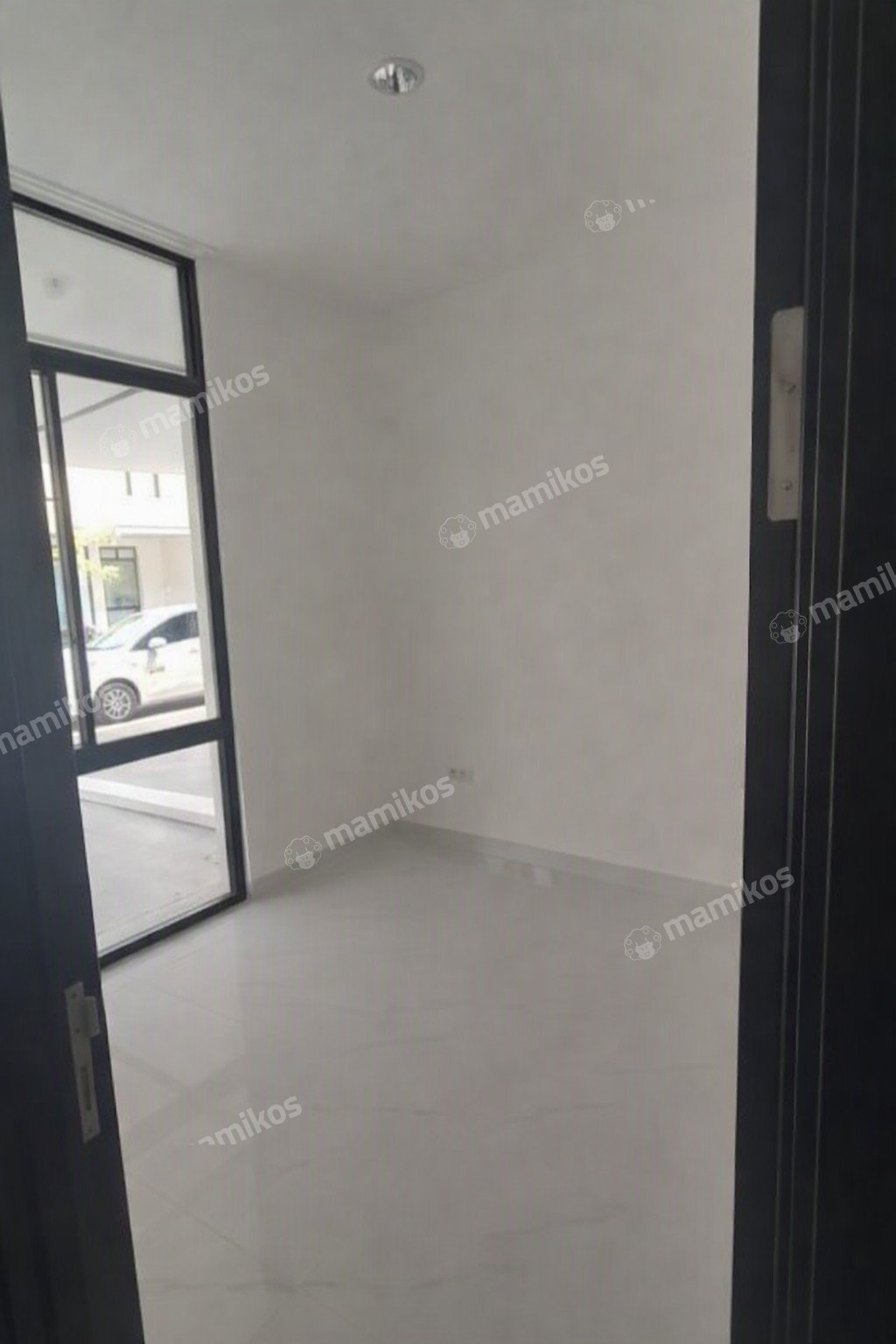 Rumah Sertifikat PPJB 4 Kamar Tidur 4 Kamar Mandi Pantai Indah Kapuk 2 Jakarta Utara - Photo 4