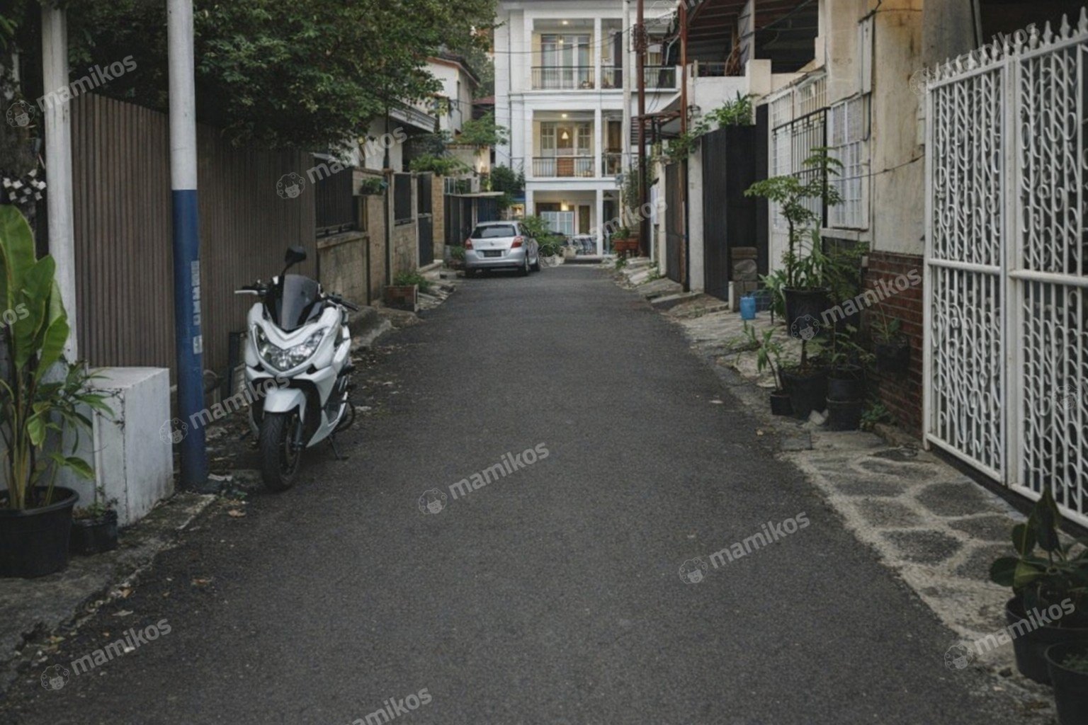 Rumah Sertifikat SHM 5 Kamar Tidur 2 Kamar Mandi Tomang Jakarta Barat - Photo 4