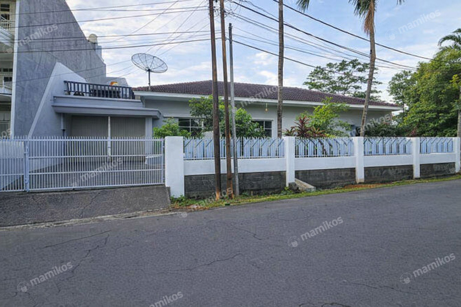 Rumah 3KT 2KM Puri Indah Jakarta Barat