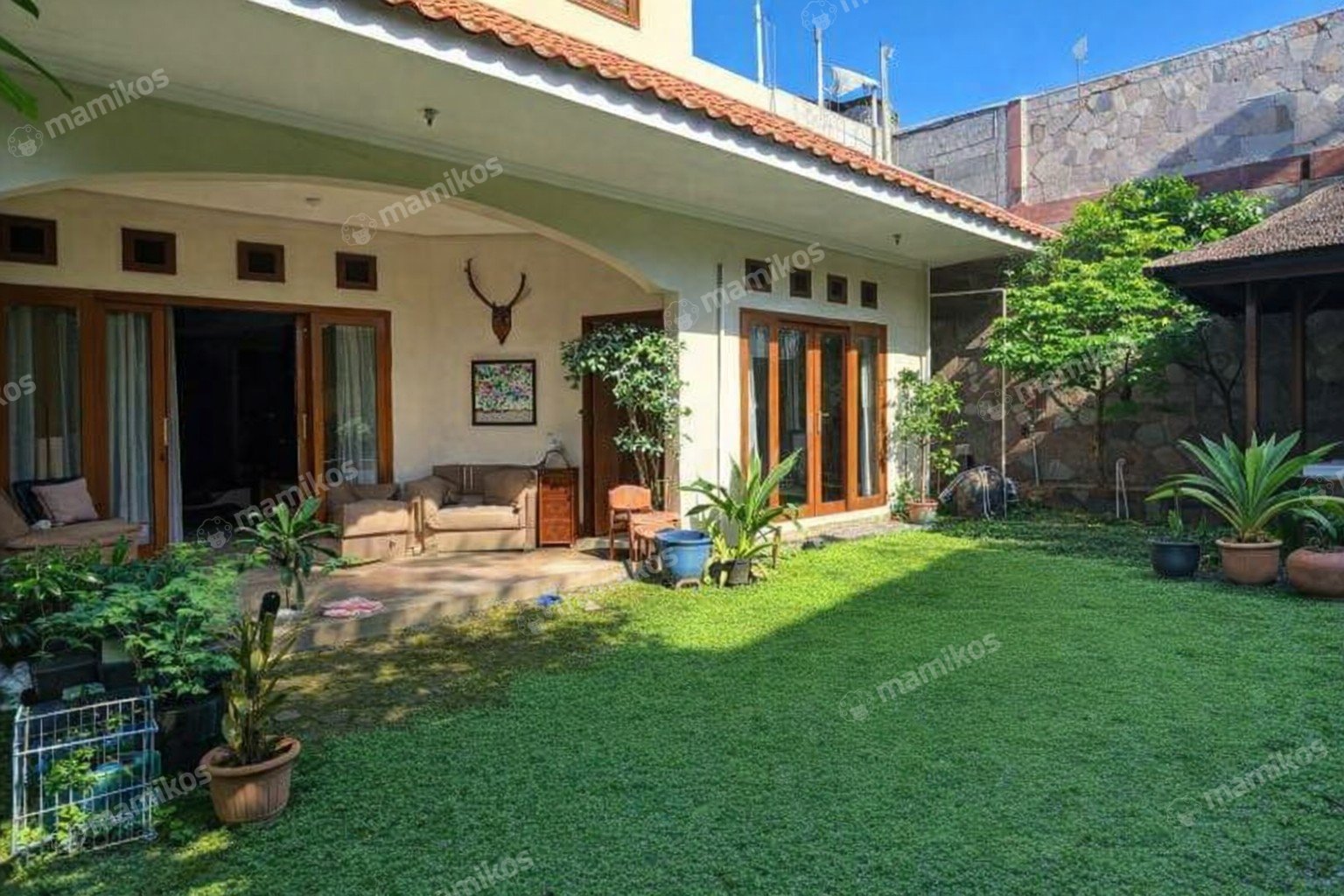 Rumah Sertifikat SHM 5 Kamar Tidur 5 Kamar Mandi Pasar Rebo Jakarta Timur