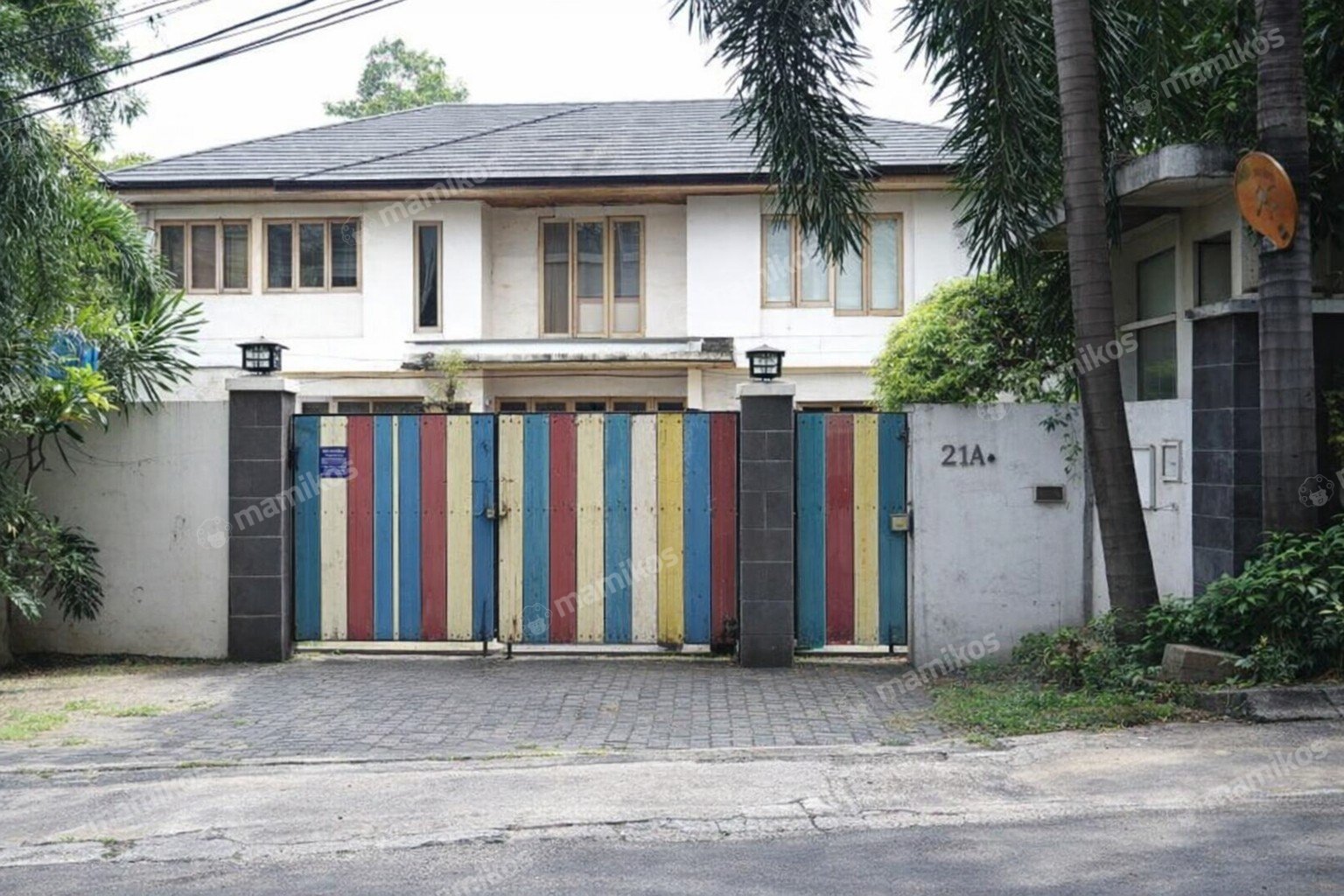 Rumah Sertifikat SHM 5 Kamar Tidur 4 Kamar Mandi Pondok Labu Jakarta Selatan